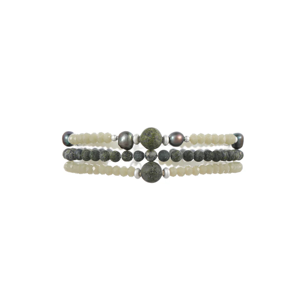 Armband mit echten Süsswasserperlen, Steinen und Glas (B4505GeS)